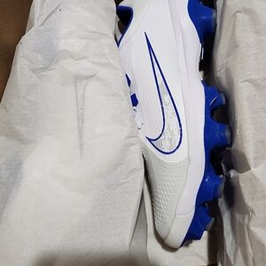 Nike Hyperdiamond 4 Pro MCS in White and Hyper Royal